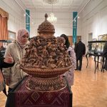 دبیر علمی جشنواره بین‌المللی فجر صنایع دستی خبر داد: حراج آثار فاخر جشنواره فجر صنایع دستی