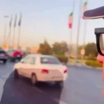 ببینید؛ موتورسواری همایون شجریان دور میدان آزادی