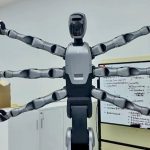 نخستین ربات انسان‌نما با شش بازو در جهان رونمایی شد