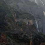 دلبری پاییز در قلب زاگرس؛  نمای بارانی ایستگاه «تنگ پنج» لرستان