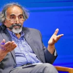 مسئولان خطاهایشان را بپذیرند