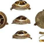 کشف گنج ۱۴۰۰ سالۀ «جواهرات شکسته» در دامنه یک تپه