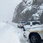 بارش شدید برف در این مناطق ادامه دارد/ جاده ها برفی و لغرنده