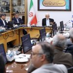 عارف: ۱۶ آذر باید همیشه زنده باشد/ انقلاب ما به این نماد نیاز دارد