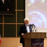 عارف: مزایای هسته‌ای را به مردم نشان دهید تا سوءتفاهم‌ها پایان یابد